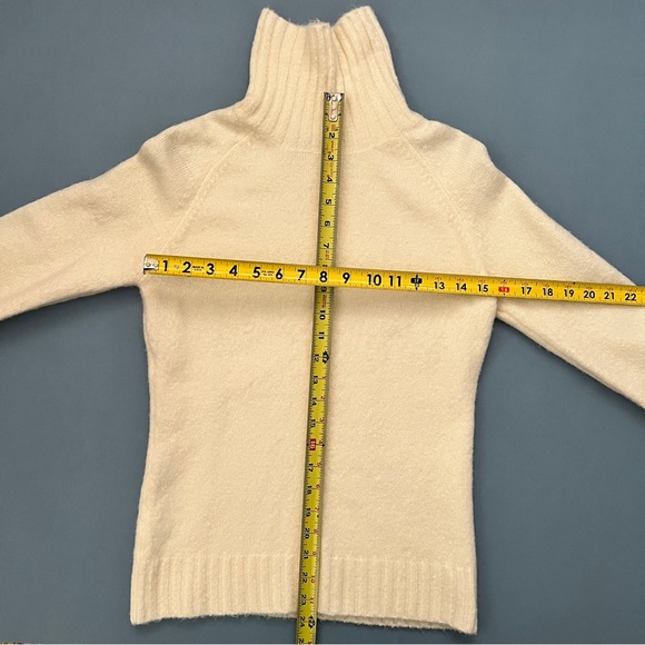 Vintage Sweater Project Fuzzy Turtleneck Sweater - Picture 8 of 9